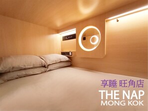 Premium Double Capsule | Desk, iron/ironing board, free WiFi, bed sheets - The Nap Mong Kok (Kowloon)