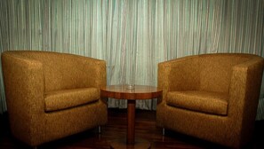 TV - Nexstay Rainbow Business Hotel (Bengaluru)