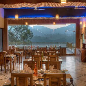 Restaurant - Indeevara Retreat (A unit of Saroma Hill Resorts) (Vythiri)