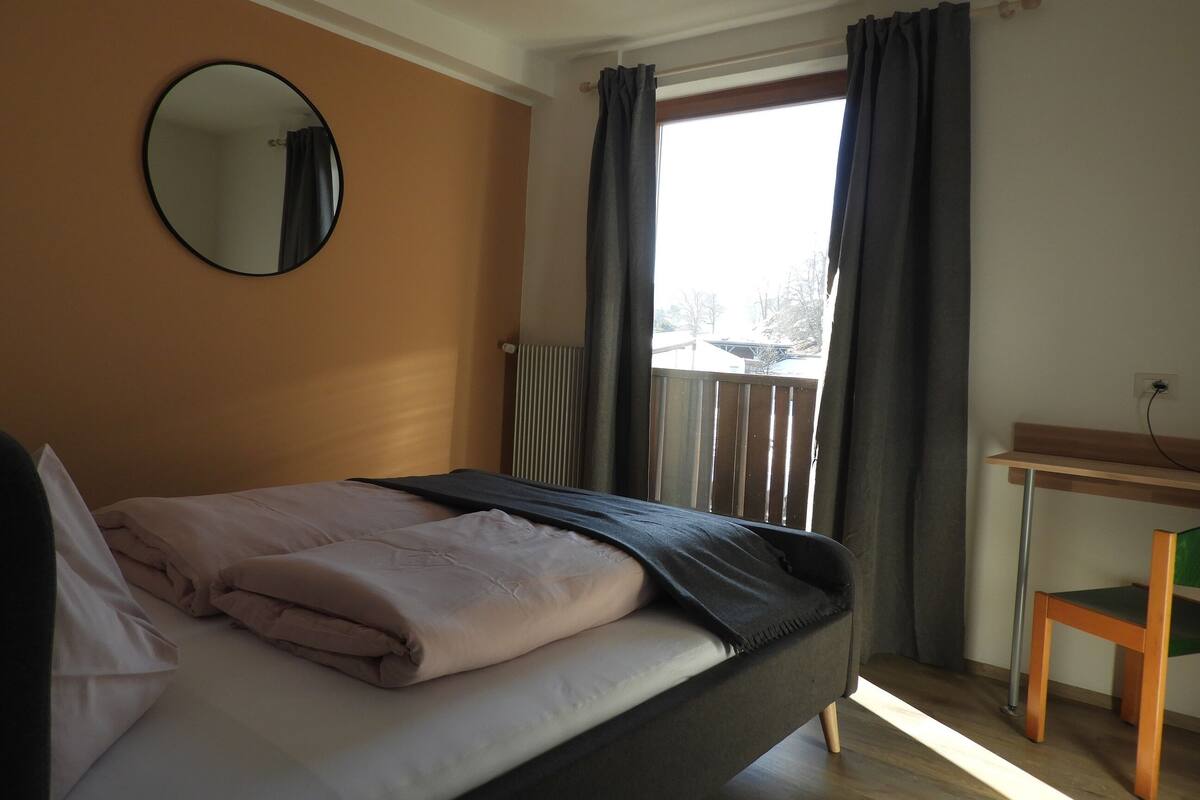 Desk, laptop workspace, free WiFi, bed sheets