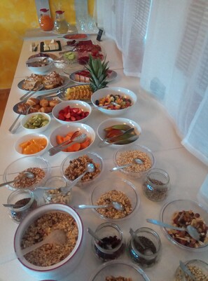 Desayuno buffet incluido todos los días