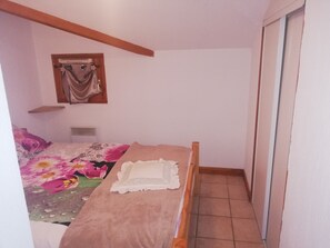 2 chambres, accès à Internet