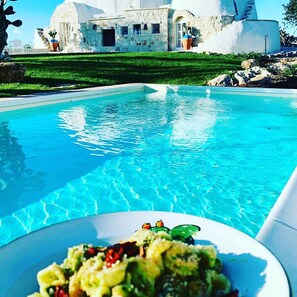 Outdoor pool - Tenuta Trullo Padronale - (Ostuni)