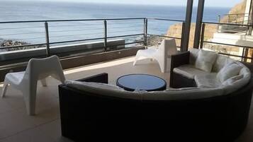 Apartment, 2 Bedrooms | Beach/ocean view