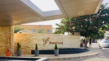 Bagian depan properti