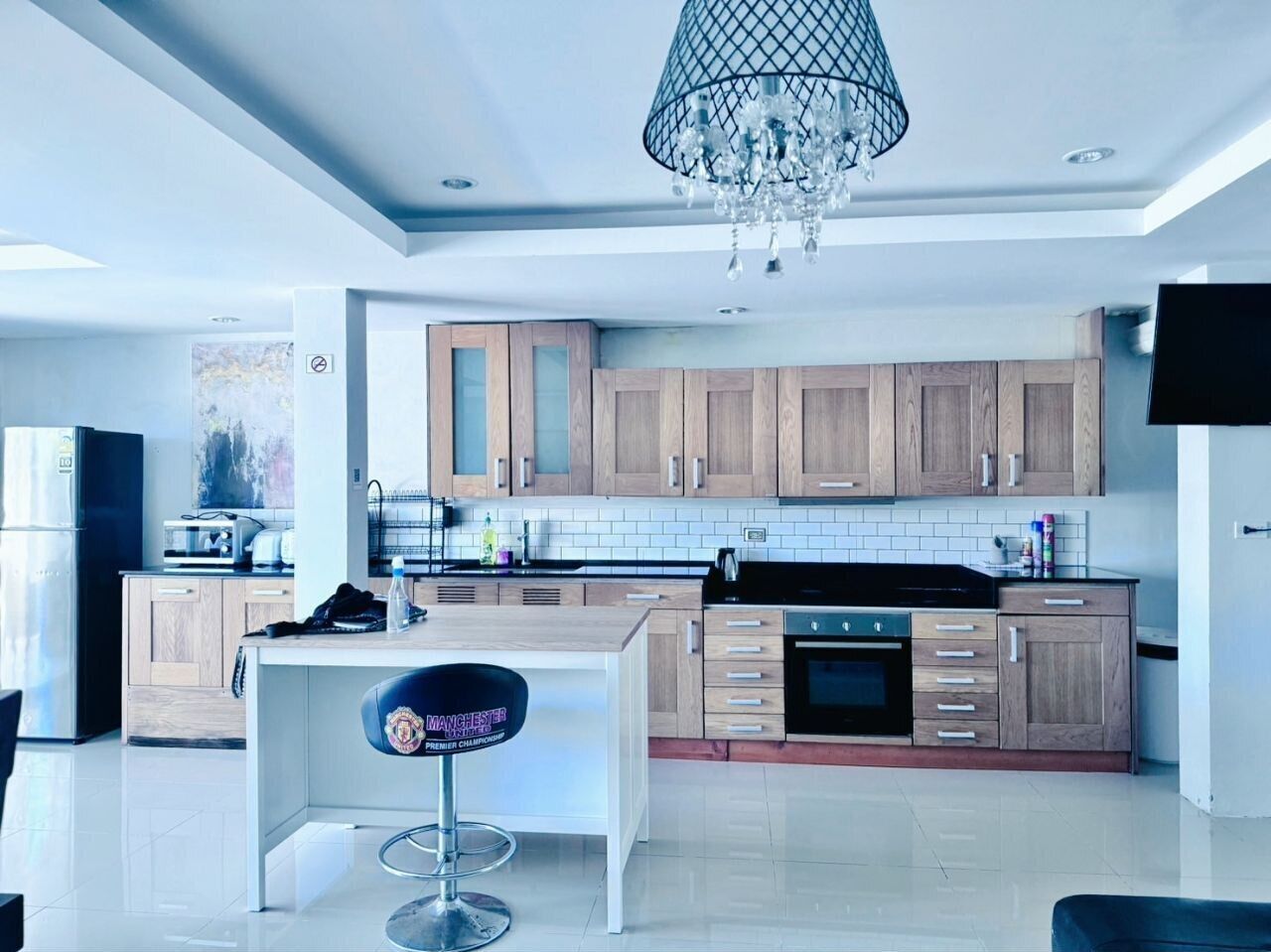 Refrigerador, microondas, horno, placa de cocina