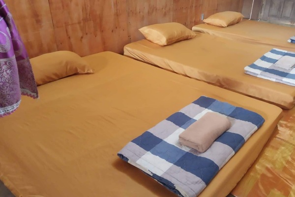 Tabla de planchar con plancha y wifi gratis