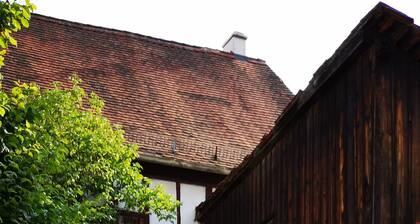 Mieten Sie eines der ältesten Häuser in Weissenburg's Altstadt bis zu 9 Personen