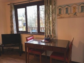 Interior - Wren 8 Hot Tub (Carmarthen)