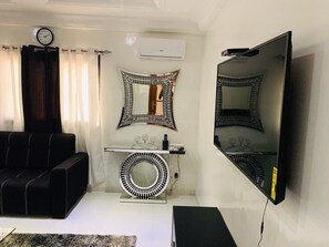 Television - Residence kierra (Dakar)
