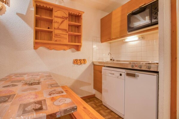 Kühlschrank, Ofen, Geschirrspüler