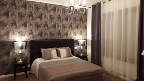 2 bedrooms, bed sheets