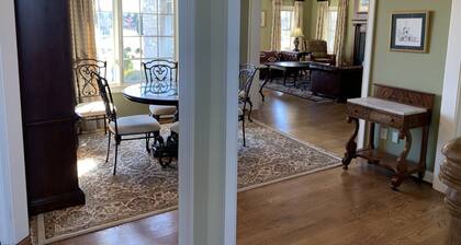 Private Country Estate: 16 miles to Keeneland, 13 to KY Horse Park!