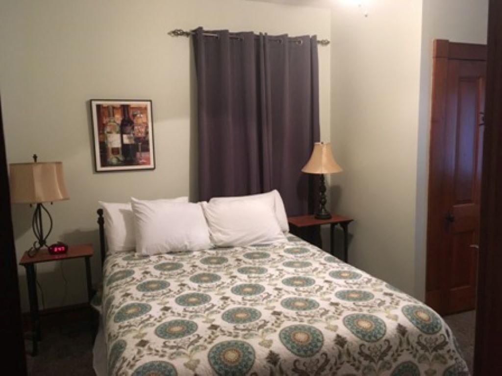 3 chambres, fer et planche à repasser, accès au Wi-Fi (inclus)