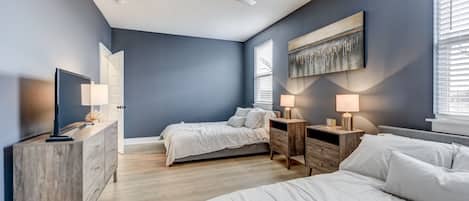 2 bedrooms, iron/ironing board, WiFi, bed sheets