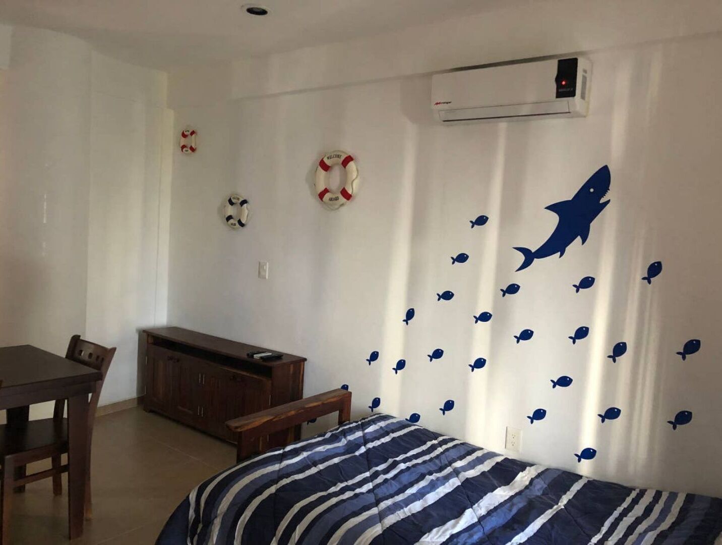 1 chambre, fer et planche à repasser, Wi-Fi gratuit, draps fournis