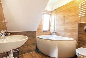 Bathroom - Comfortable Apartment for 5 People in Krynica Morska (Krynica Morska)