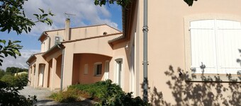 Aramont sommerhus i et roligt område