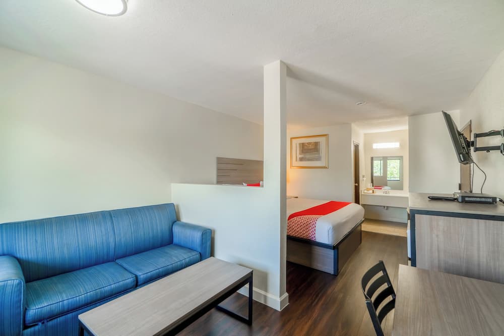 OYO Hotel Houston N Fm-1960 Champions TX