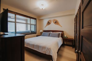 3 chambres, fer et planche à repasser, Wi-Fi gratuit, draps fournis