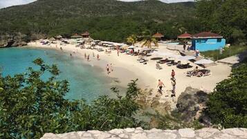 Beach nearby, beach towels