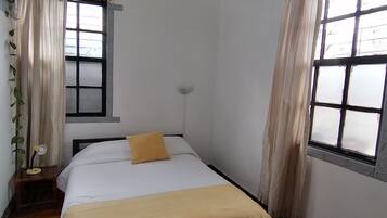 Basic Double Room, 1 Double Bed | Free WiFi, bed sheets