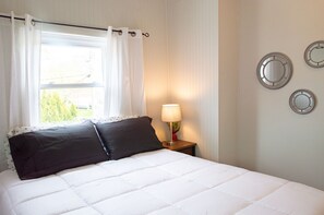 3 Schlafzimmer, Schreibtisch, Bügeleisen/Bügelbrett, kostenloses WLAN
