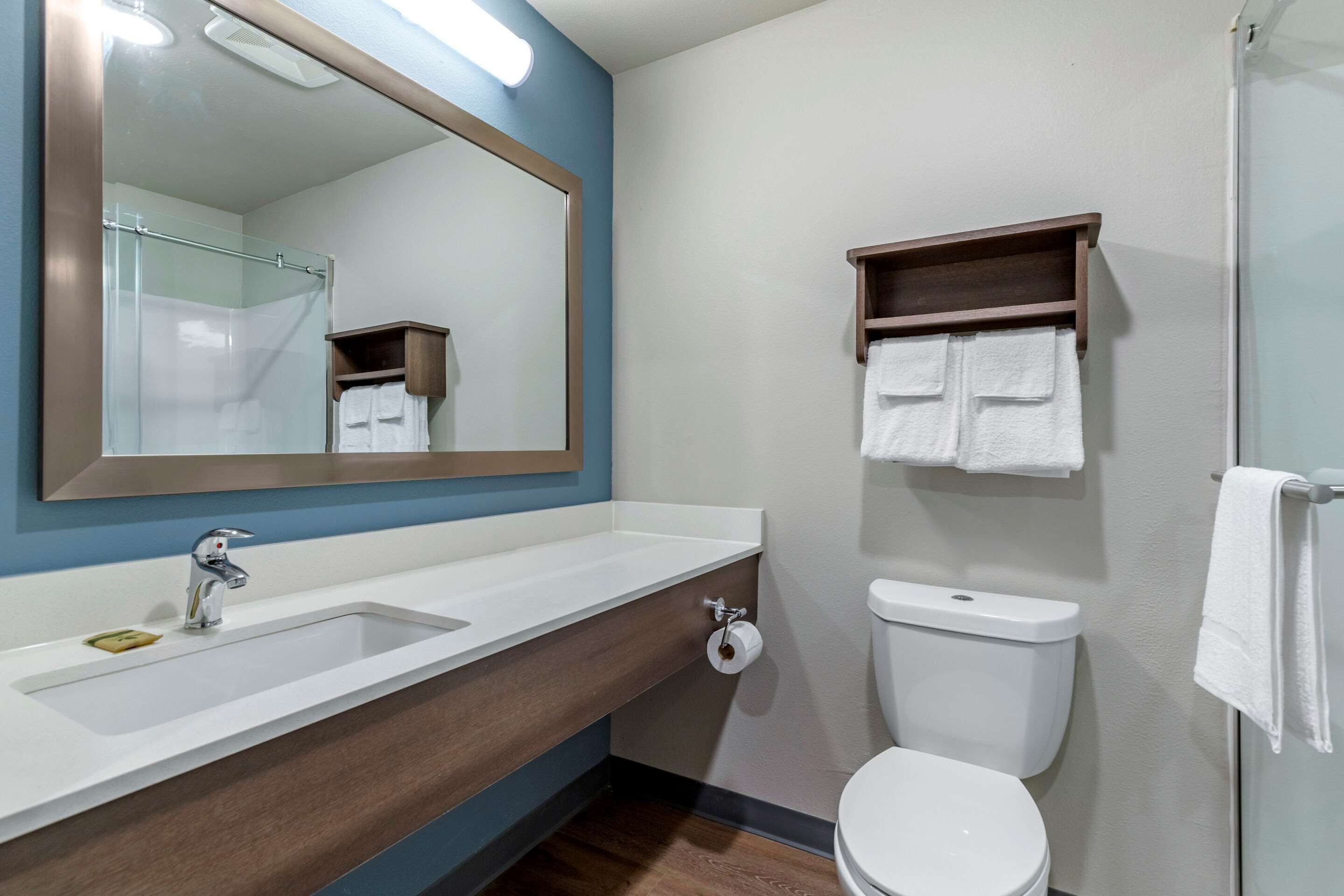Standard Room, 2 Queen Beds, Non Smoking | Bathroom | Towels, toilet paper