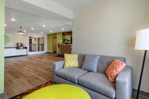 Lobby - WoodSpring Suites Austin Georgetown (Georgetown)