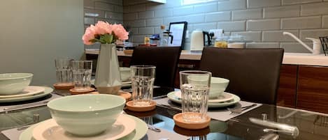 House, Private Bathroom | Restaurant