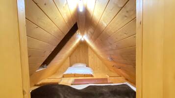 2 bedrooms, in-room safe, iron/ironing board, WiFi