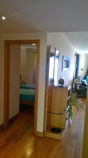 2 Schlafzimmer, Bügeleisen/Bügelbrett, WLAN, Bettwäsche