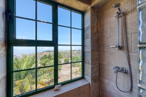 Shower, hair dryer, towels, soap - Amazing Cottage "EL Poleo D&R" (Saucillo)
