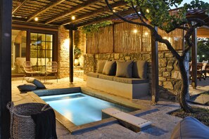 Vila superluxo, 1 quarto, piscina particular | Vista para a água