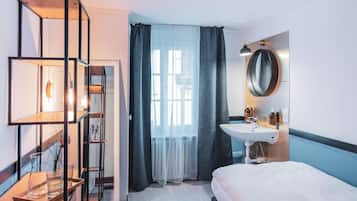 Standard Single Room, Shared Bathroom | Premium bedding, individually decorated, individually furnished