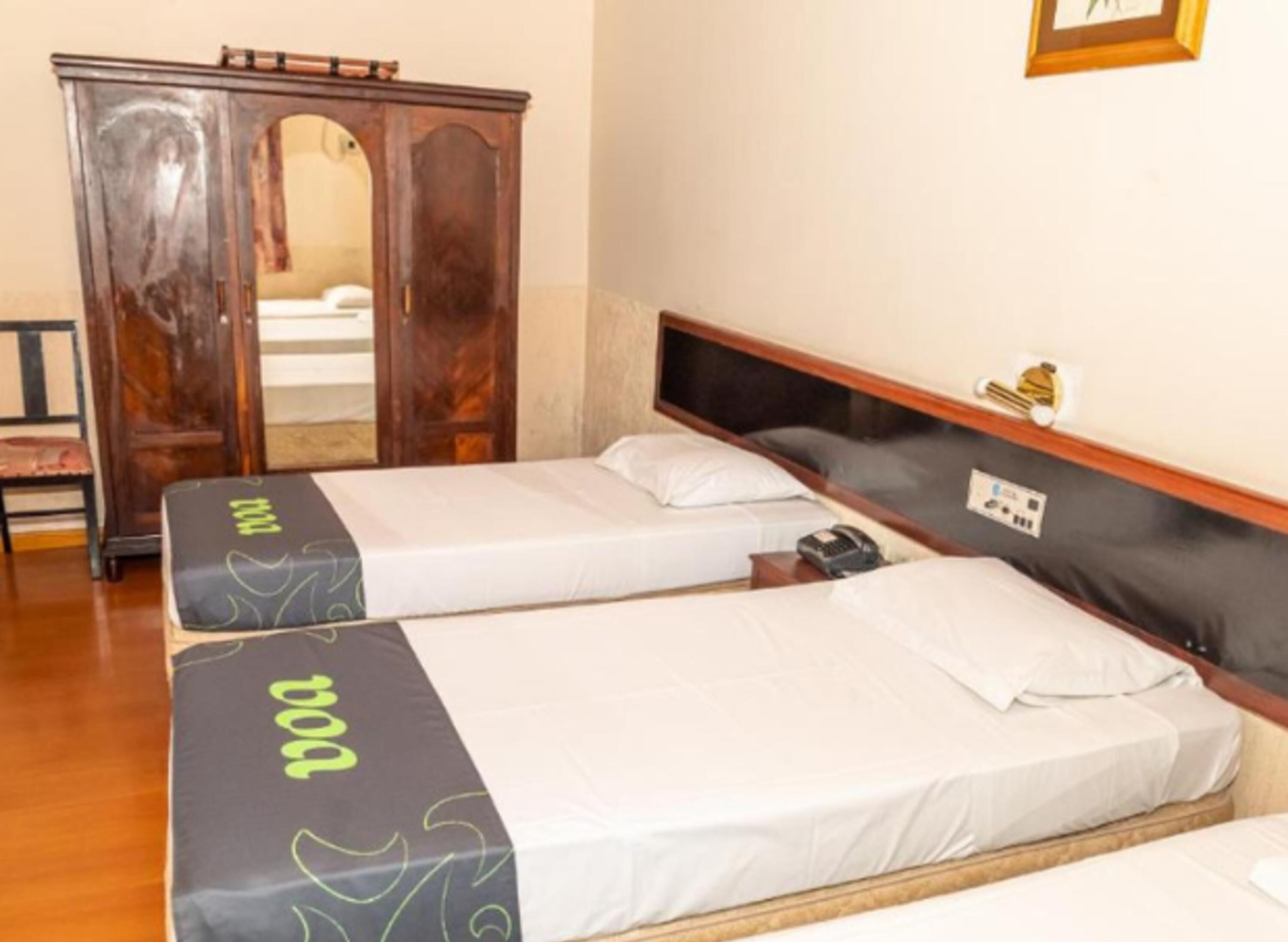 Minibar, desk, laptop workspace, blackout curtains