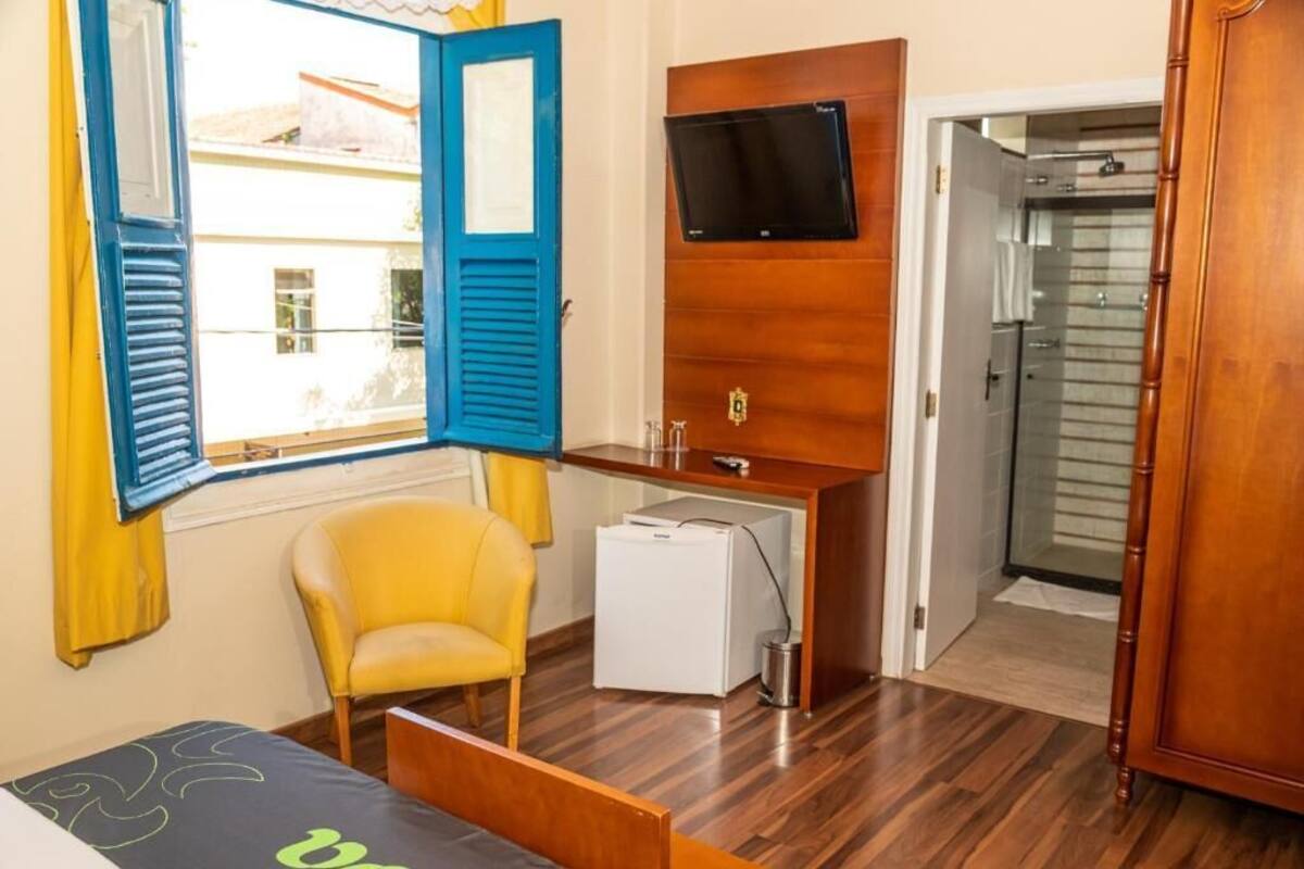 standard quadruple room | 1 bedroom, minibar, desk, laptop workspace