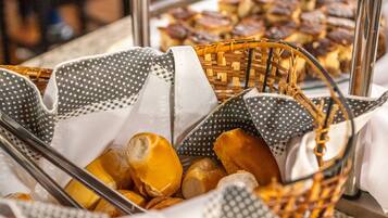 Desayuno buffet incluido todos los días