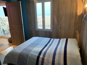 1 bedroom, in-room safe, iron/ironing board, WiFi - Apartment "L’horizon Valrassien" 180 ° SEA VIEW (Valras-Plage)