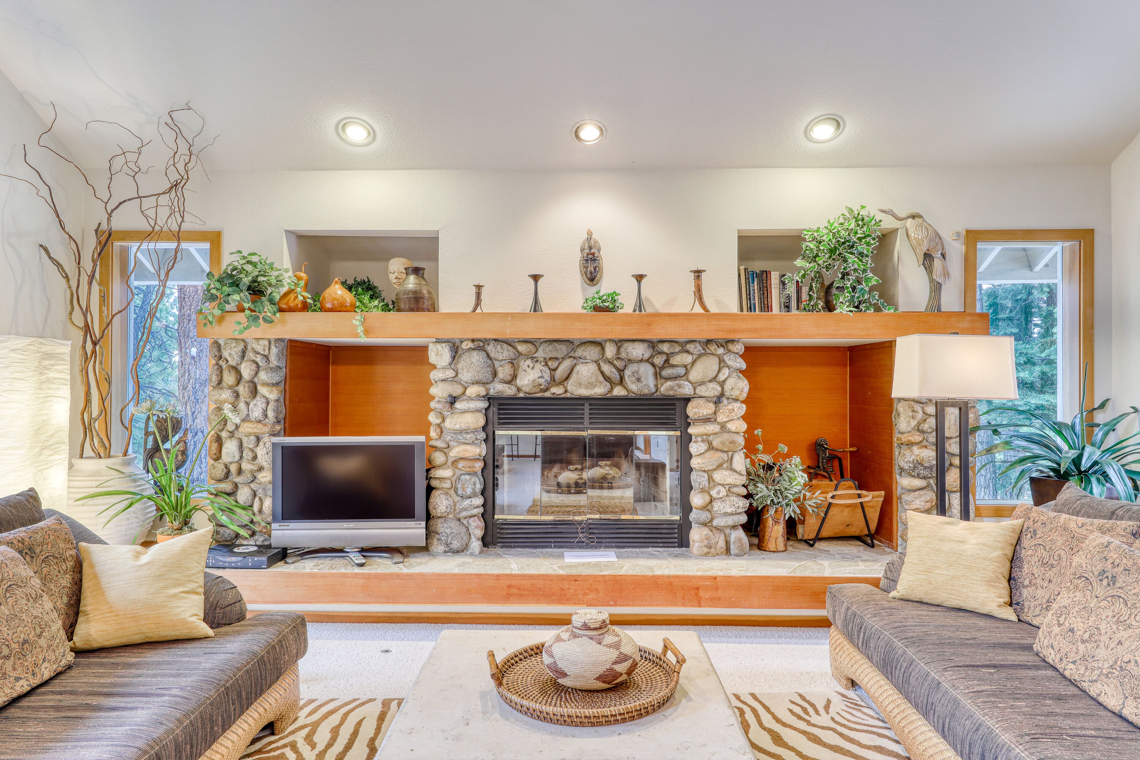 Incline Village Getaway W/ Easy Beach Access, Free WiFi, & Expansive Deck