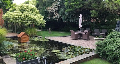 Treherne House & The Malvern Retreat