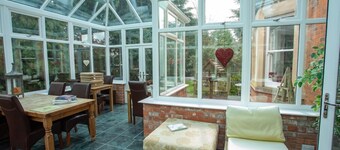 Treherne House & The Malvern Retreat