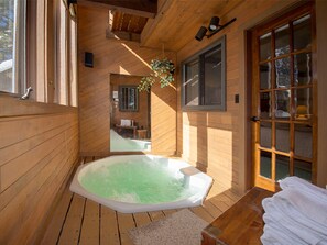 Townhome, 3 Bedrooms | Spa