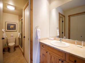 Lägenhet - 3 sovrum | Badrum | Handdukar