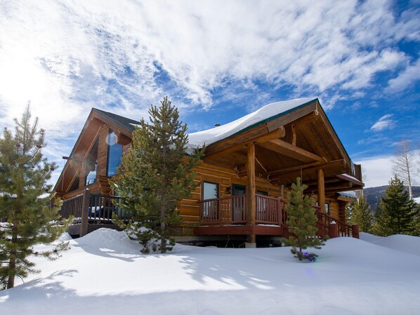 Cabin, 3 Bedrooms | Exterior