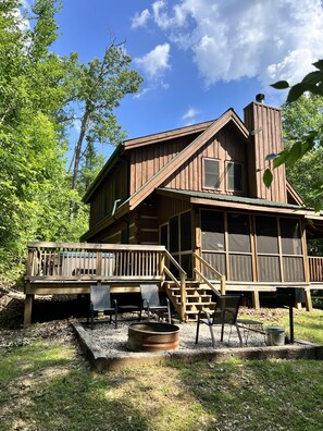Exterior - Secluded, pet-friendly close to Nashville! (Nashville)