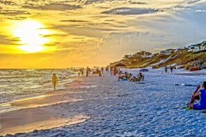 Beach nearby, sun-loungers, beach towels