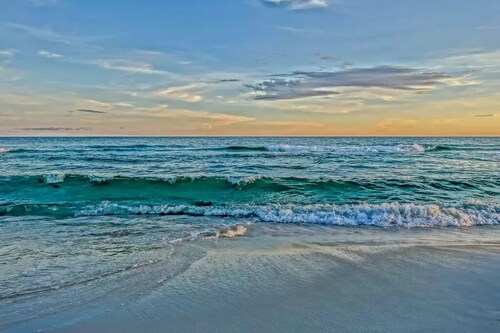 3 bed/2 bath / Seacrest / private pool - Sleeps 11 - 5 min walk to the Beach
