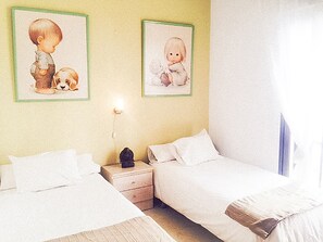 3 bedrooms, iron/ironing board, travel crib, free WiFi