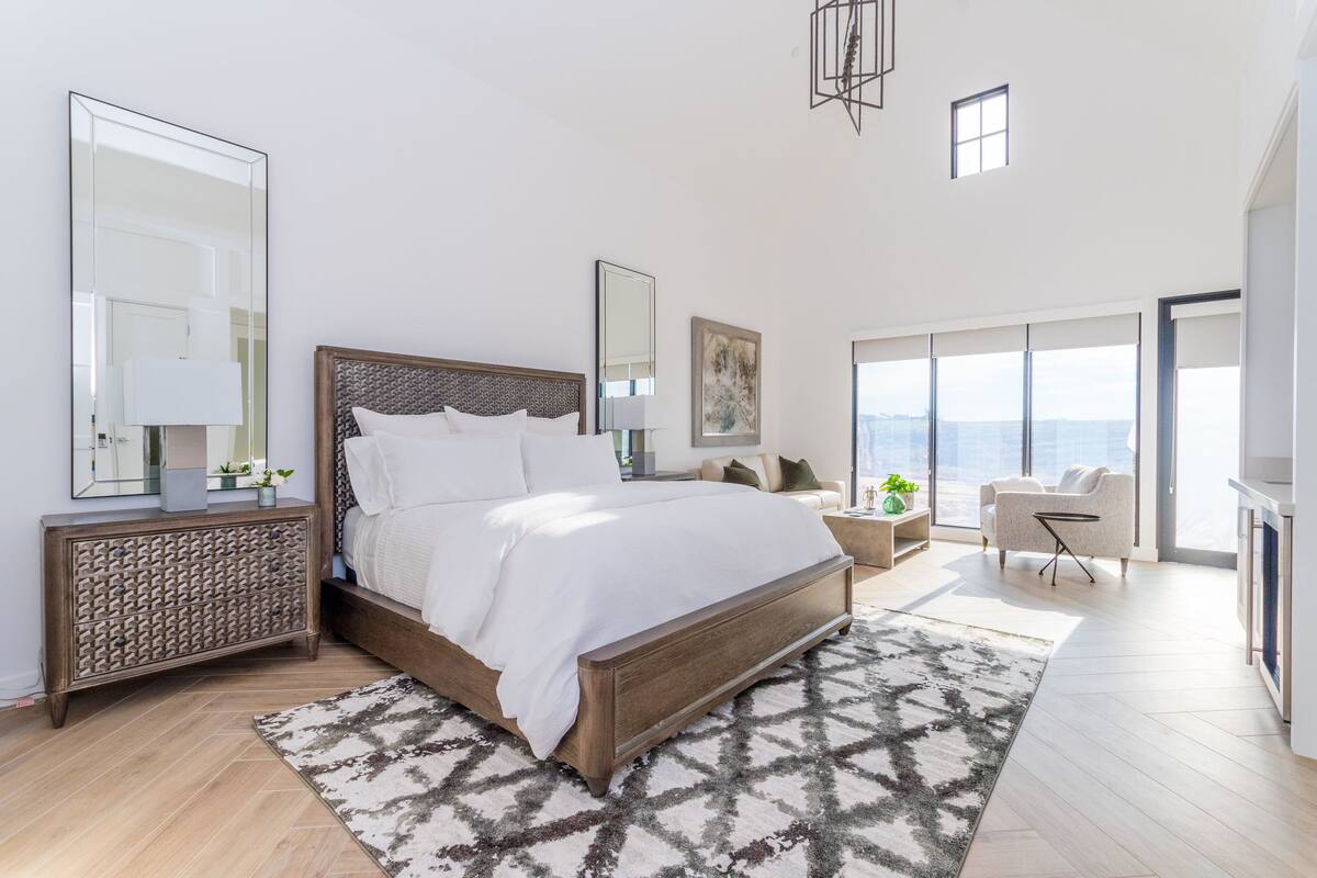 Endless Love | Premium bedding, down duvets, laptop workspace, iron/ironing board